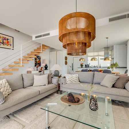 Unique 3-Bdrm Townhouse, Stunning View, Pool & Bbq Lejlighed Estepona Eksteriør billede