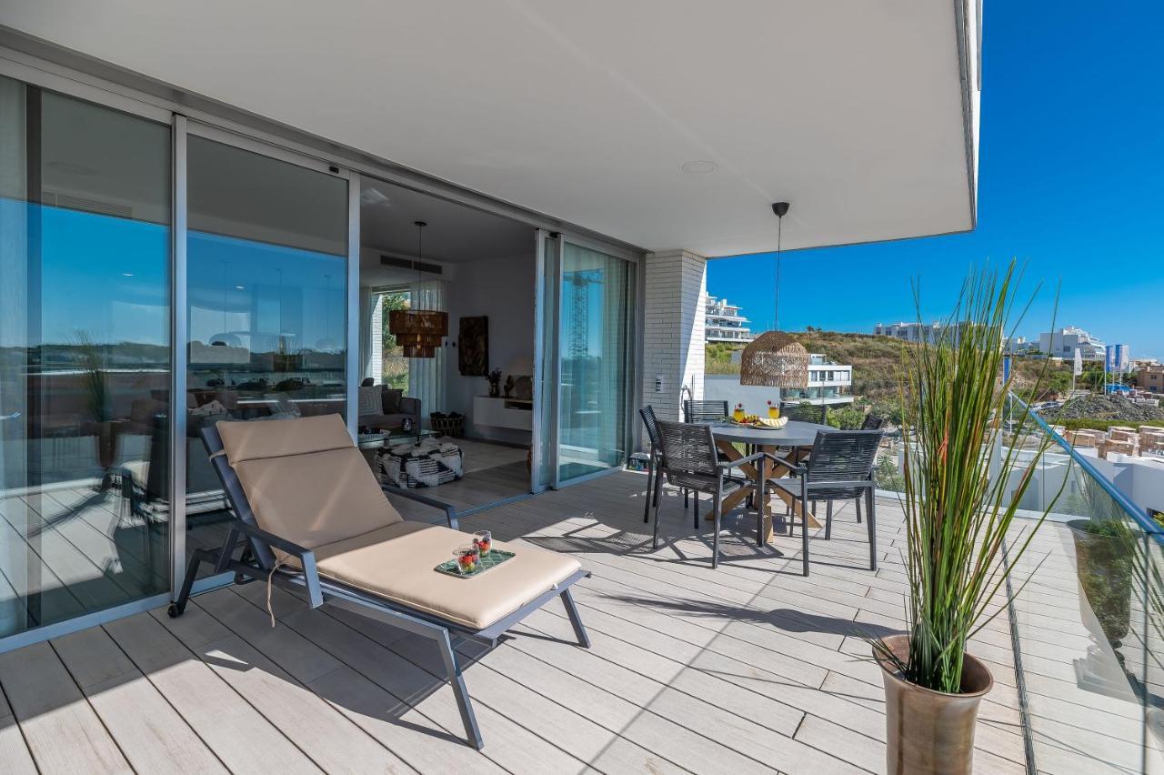 Unique 3-Bdrm Townhouse, Stunning View, Pool & Bbq Lejlighed Estepona Eksteriør billede
