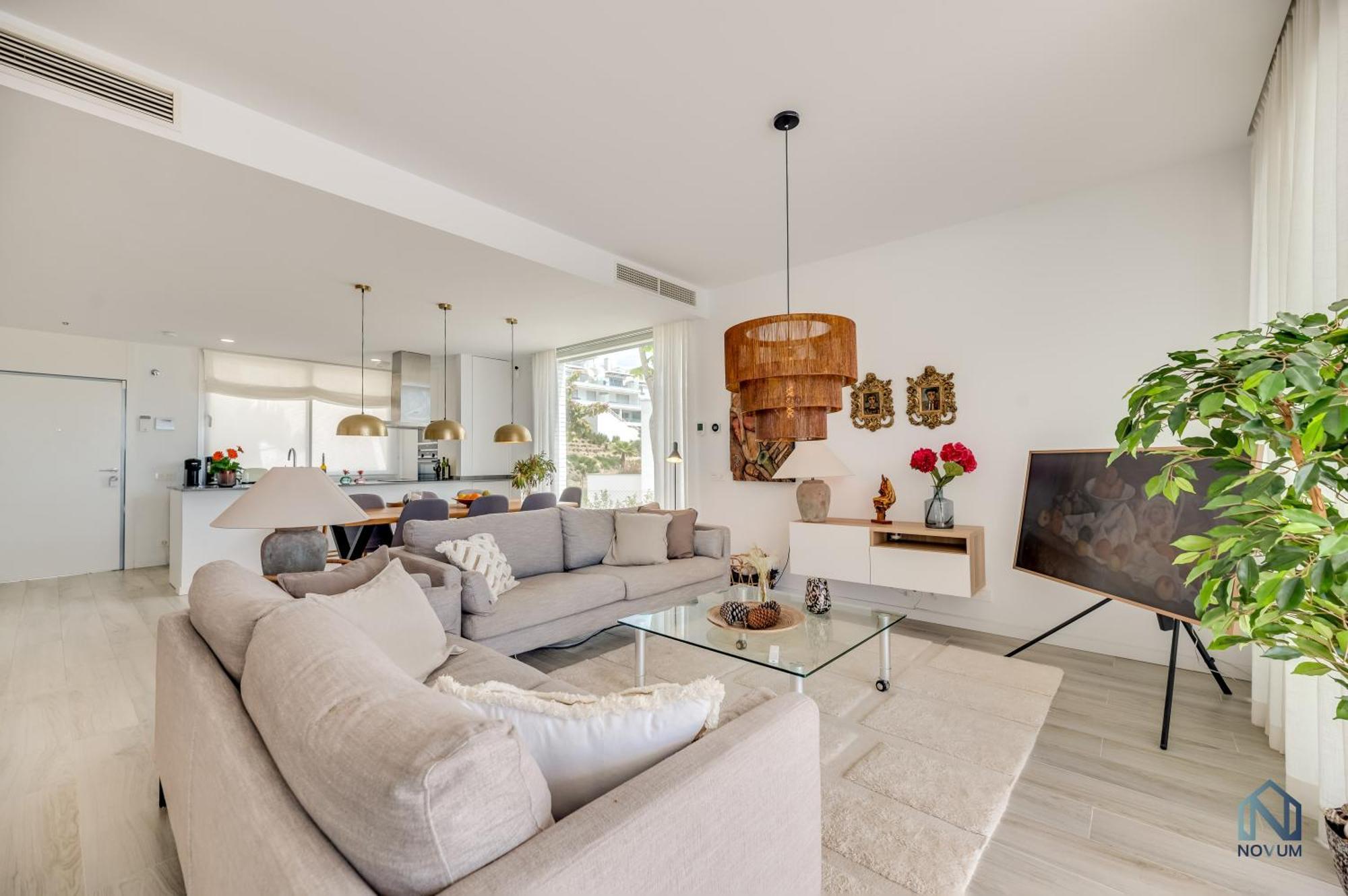 Unique 3-Bdrm Townhouse, Stunning View, Pool & Bbq Lejlighed Estepona Eksteriør billede