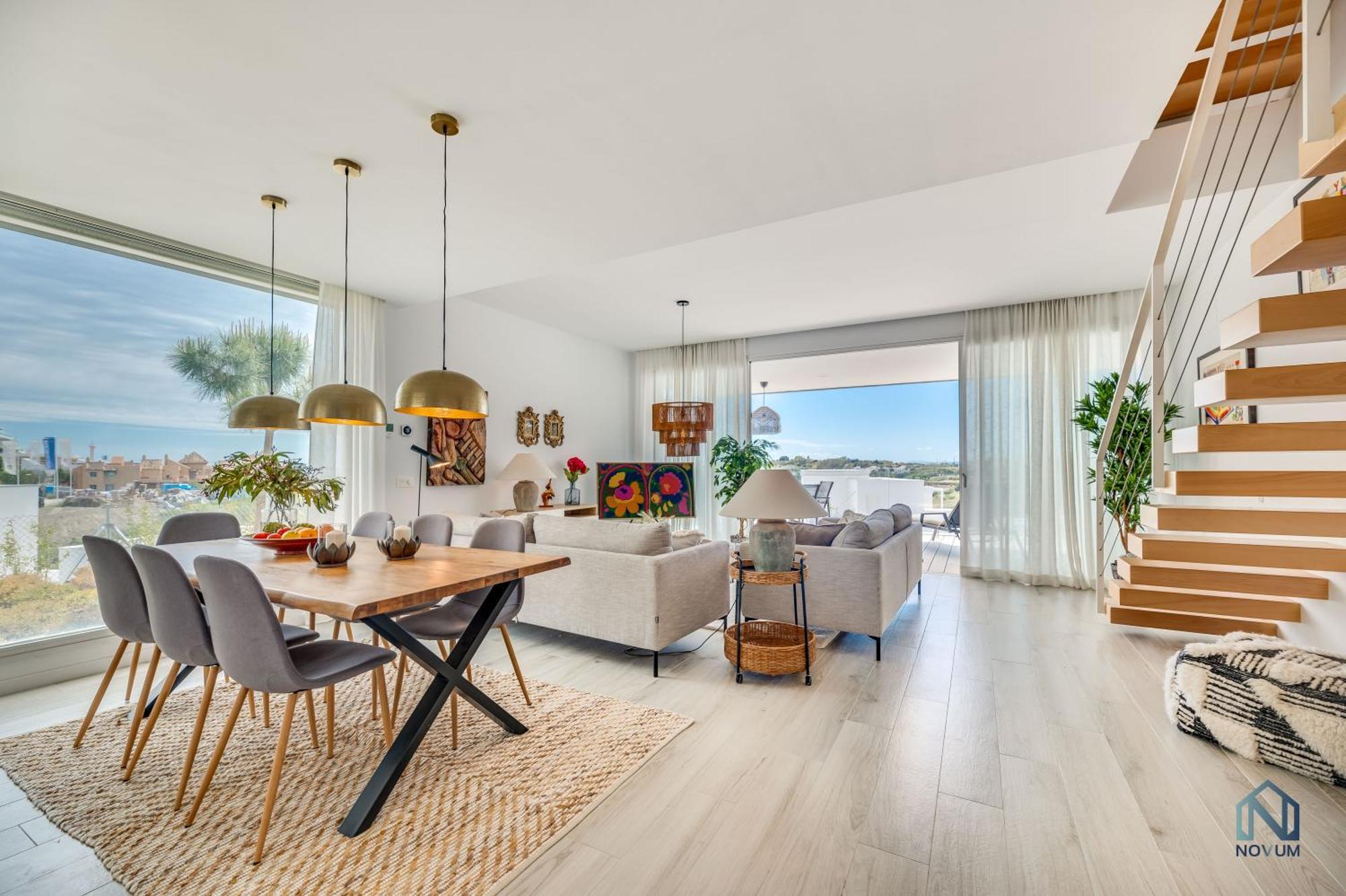 Unique 3-Bdrm Townhouse, Stunning View, Pool & Bbq Lejlighed Estepona Eksteriør billede